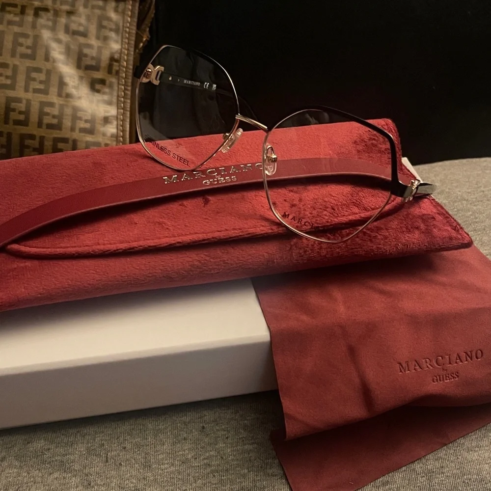 Guess by Marciano GM0391-002 55mm Eyeglasses New In Box with Cloth